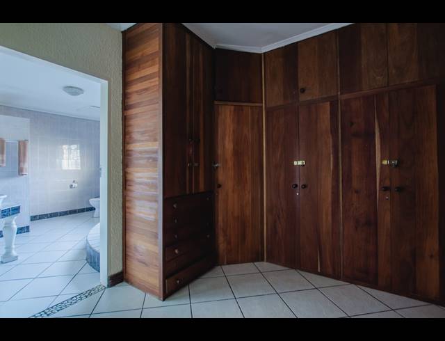 13 BEDROOM GUEST HOUSE FOR SALE IN JATNIEL